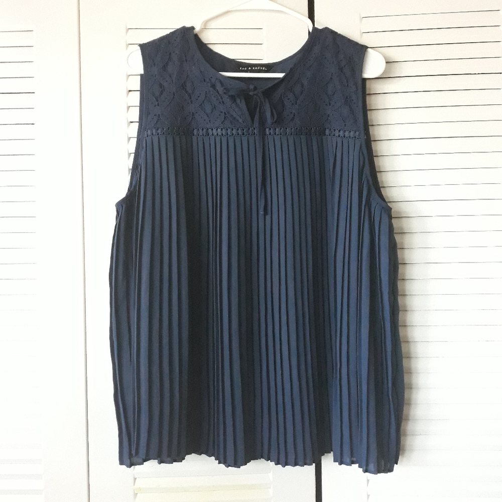 Zac & Rachel Sleeveless Front Tie Top Size XL, Color Blue.
